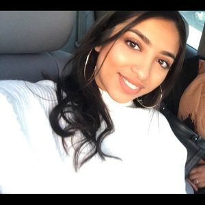 Meet your Posher, Bushra